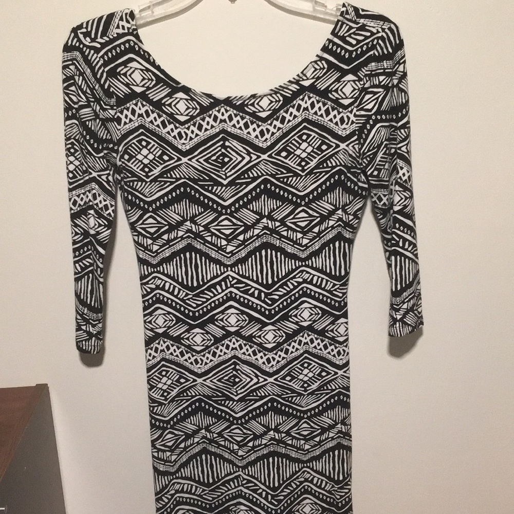 Forever 21 Dress - Black/white (size M)